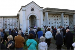 2024-11-preghiera-cimitero-1