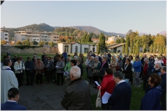 2024-11-preghiera-cimitero-2